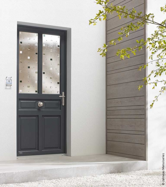(Photothèque fournisseur) Porte d'entrée BELM & Janneau